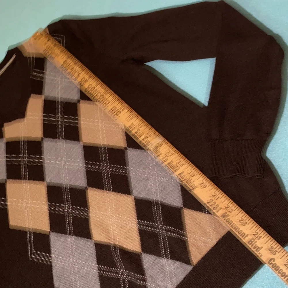 BANANA REPUBLIC marino wool argyle v-neck long sleeve pullover sweater size S